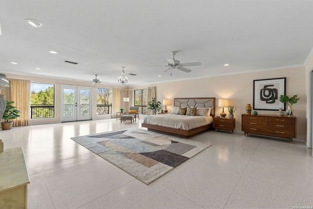 85 Mission, New Braunfels, TX 78130