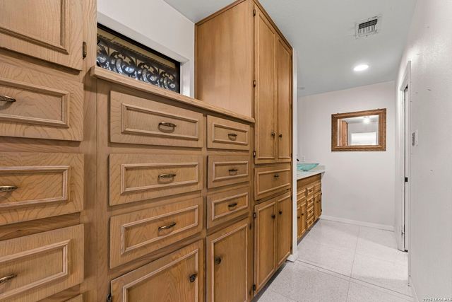 85 Mission, New Braunfels, TX 78130