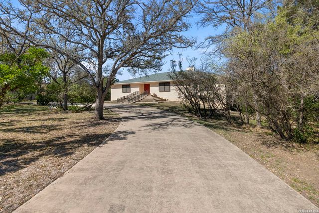 85 Mission, New Braunfels, TX 78130