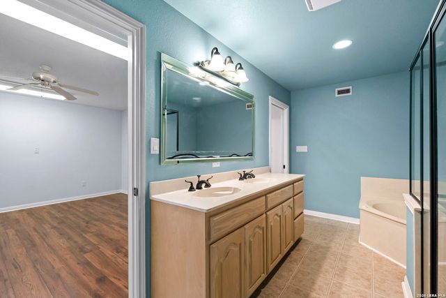 85 Mission, New Braunfels, TX 78130