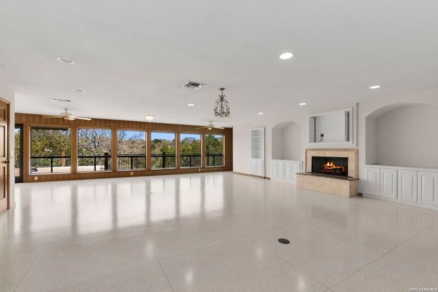 85 Mission, New Braunfels, TX 78130