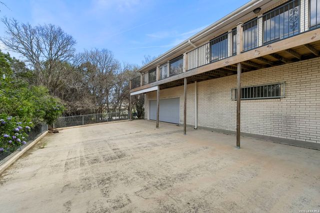 85 Mission, New Braunfels, TX 78130