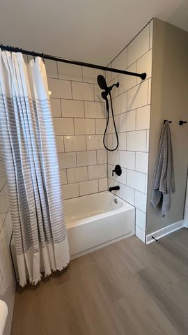 4835 Hull Street 1E, Skokie, IL 60077