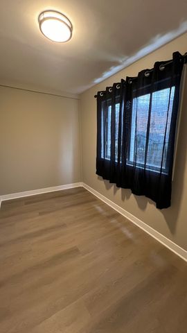 4835 Hull Street 1E, Skokie, IL 60077