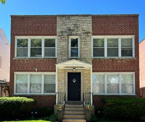 4835 Hull Street 1E, Skokie, IL 60077