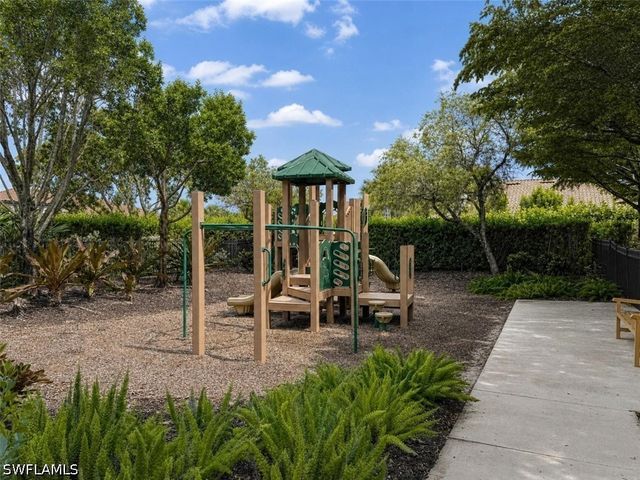 8174 Lucello TER S, Naples, FL 34114