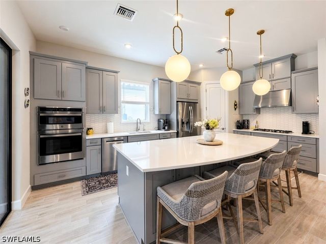 8174 Lucello TER S, Naples, FL 34114