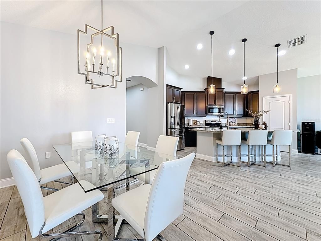 Image 13 of property listing at 270 RED POPPY COURT, Longwood, FL 32750