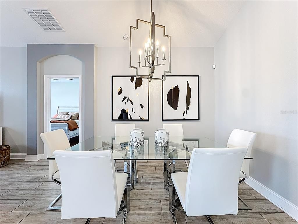 Image 15 of property listing at 270 RED POPPY COURT, Longwood, FL 32750