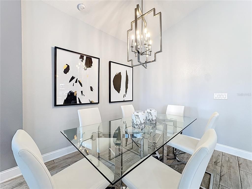 Image 16 of property listing at 270 RED POPPY COURT, Longwood, FL 32750