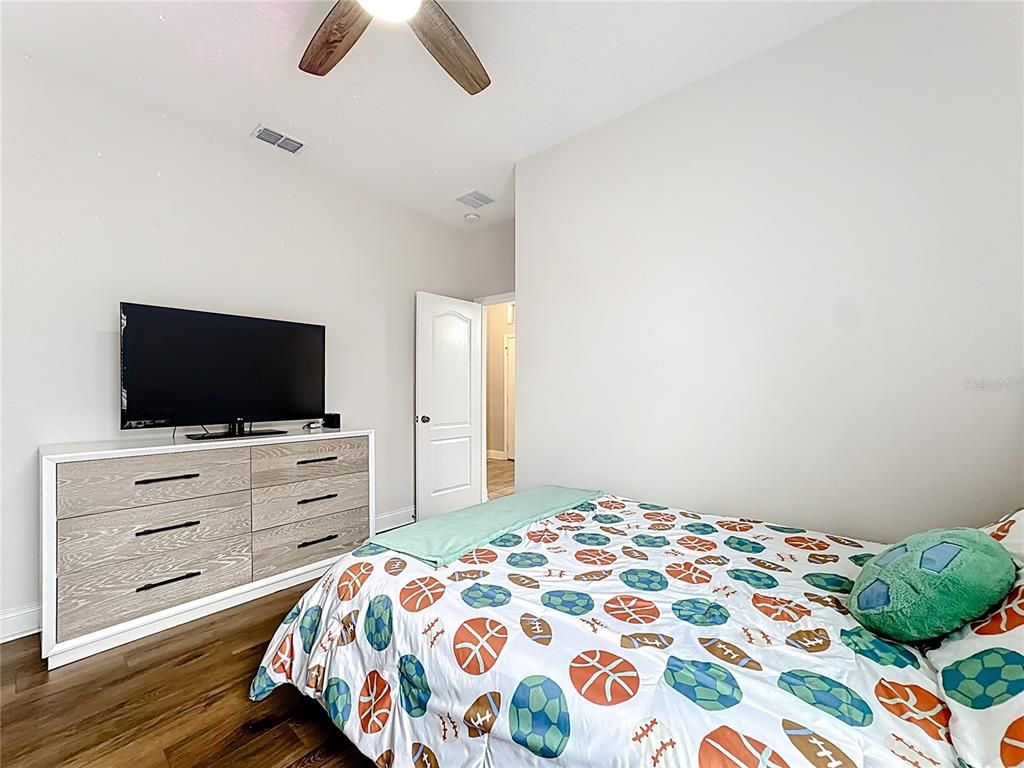 Image 28 of property listing at 270 RED POPPY COURT, Longwood, FL 32750