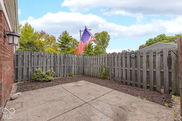 5503 Vin Rose, Indianapolis, IN 46226