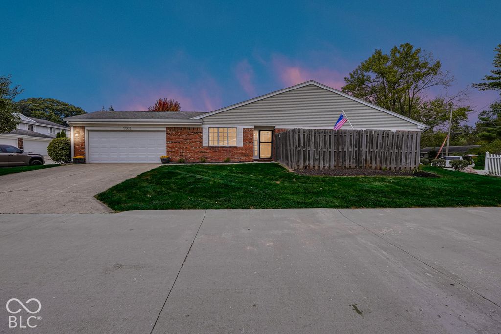 5503 Vin Rose, Indianapolis, IN 46226