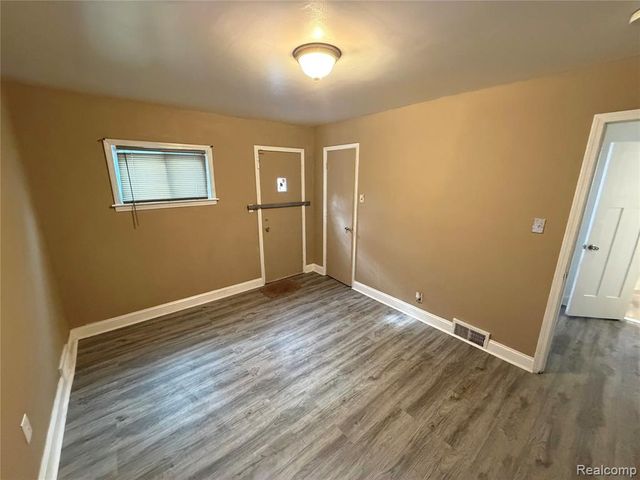 14333 Grandville Avenue, Detroit, MI 48223