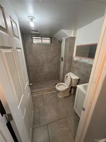 14333 Grandville Avenue, Detroit, MI 48223