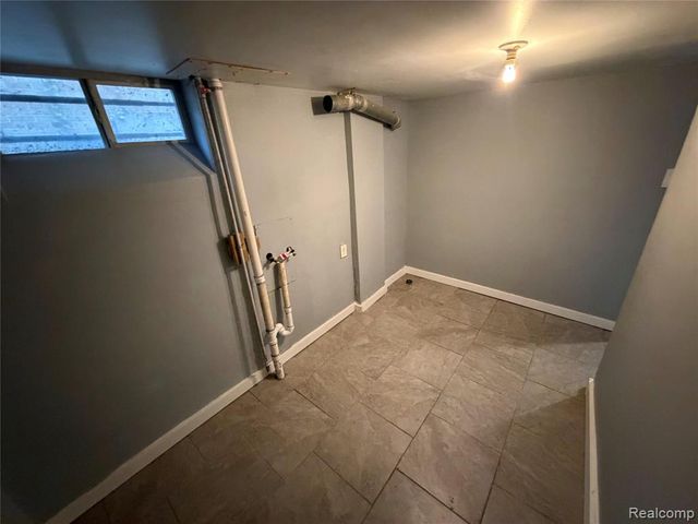 14333 Grandville Avenue, Detroit, MI 48223