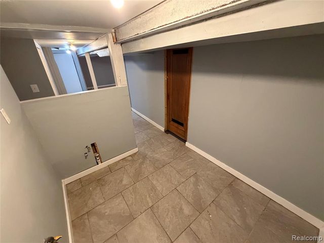 14333 Grandville Avenue, Detroit, MI 48223