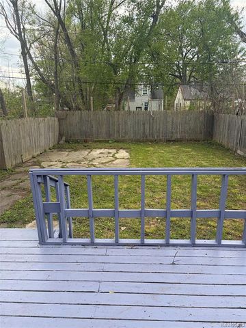 14333 Grandville Avenue, Detroit, MI 48223