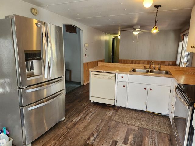 2289 CR 436A, Lake Panasoffkee, FL 33538