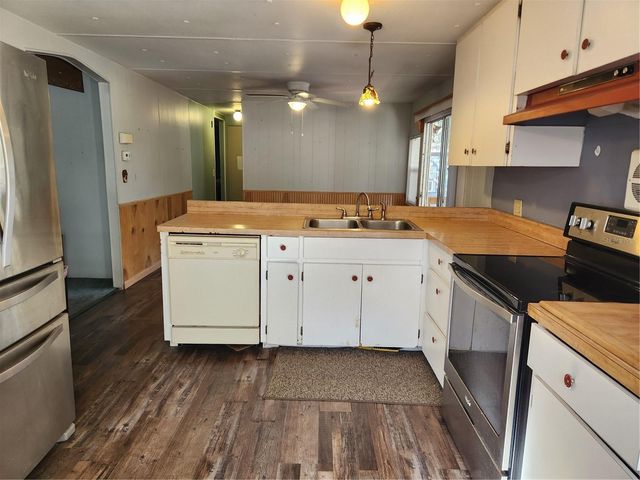 2289 CR 436A, Lake Panasoffkee, FL 33538