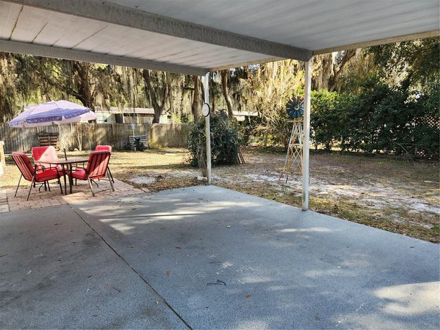 2289 CR 436A, Lake Panasoffkee, FL 33538