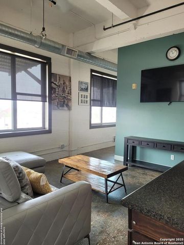 831 S Flores St Ste 2402, San Antonio, TX 78204