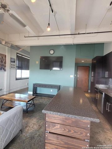 831 S Flores St Ste 2402, San Antonio, TX 78204