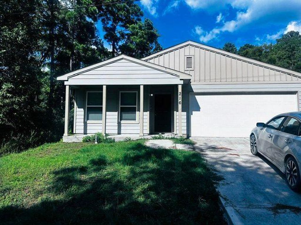 216 Apple Tree, Livingston, TX 77351