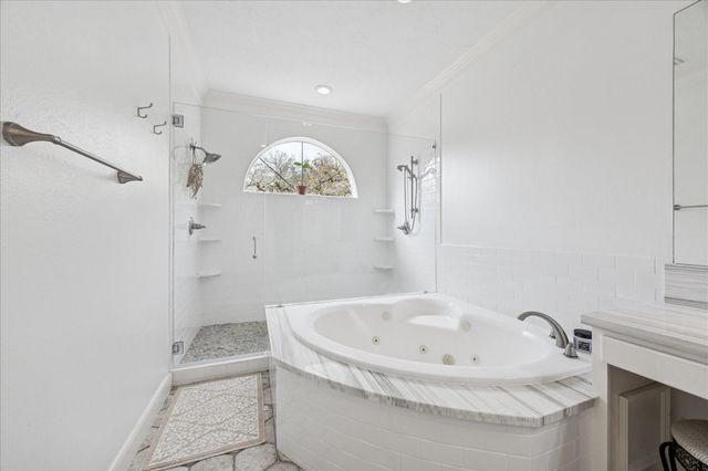 2405 Brun Street B, Houston, TX 77019