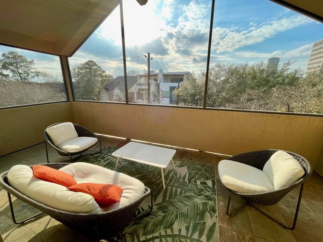 2405 Brun Street B, Houston, TX 77019