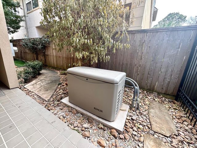 2405 Brun Street B, Houston, TX 77019