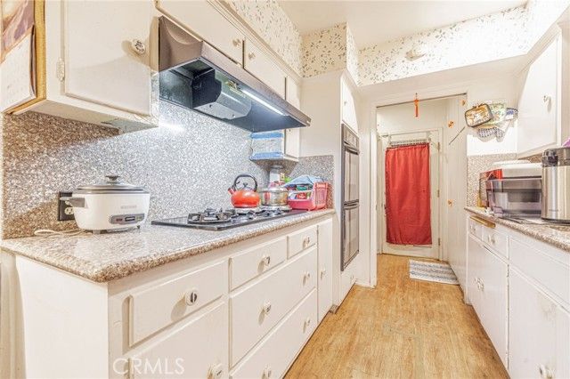 8523 Lindley, Northridge (los Angeles), CA 91325