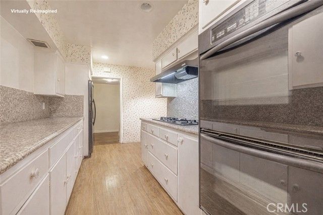 8523 Lindley, Northridge (los Angeles), CA 91325