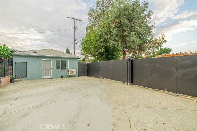 8523 Lindley, Northridge (los Angeles), CA 91325