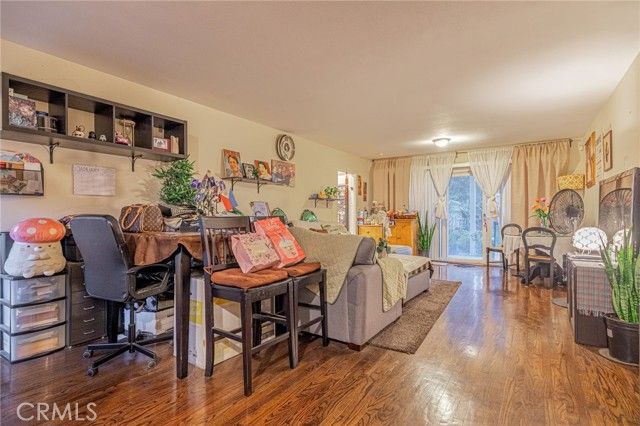 8523 Lindley, Northridge (los Angeles), CA 91325