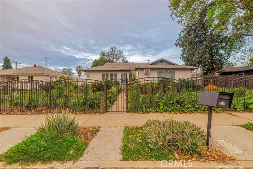 8523 Lindley, Northridge (los Angeles), CA 91325
