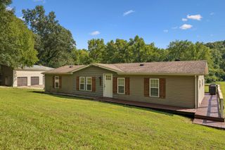 467 Gip Manning Rd, Clarksville, TN 37042