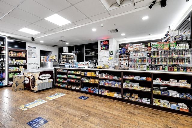 1000 West Avenue 531, Miami Beach, FL 33139
