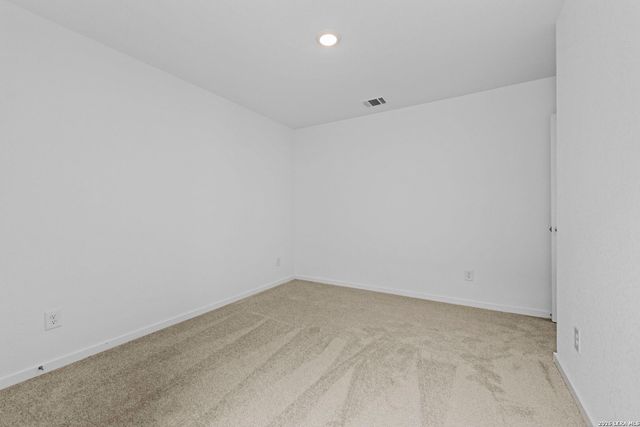 12811 Kathleen St, St Hedwig, TX 78152