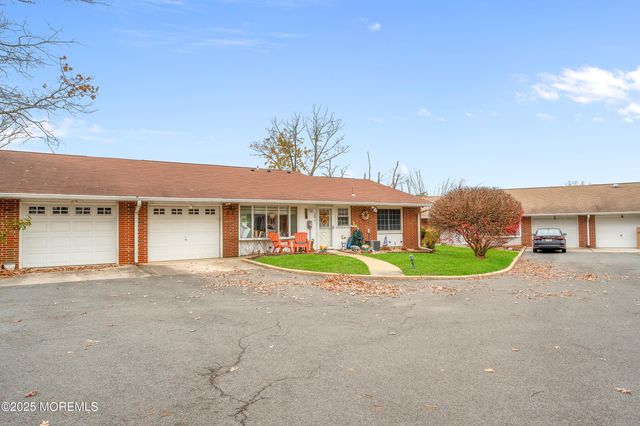 588A Lake Point Drive 100A, Lakewood, NJ 08701