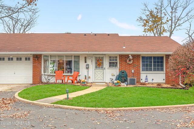 588A Lake Point Drive 100A, Lakewood, NJ 08701