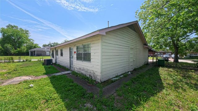 7261 Boggess Road, Houston, TX 77016