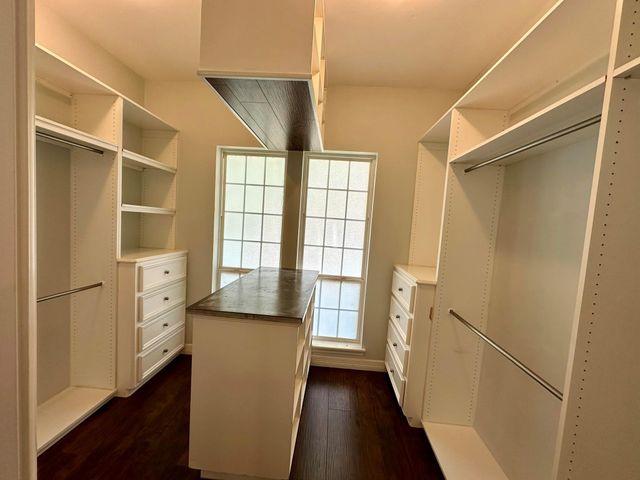 289 Waterford Way, Montgomery, TX 77356