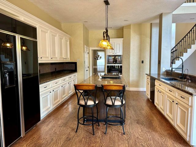 289 Waterford Way, Montgomery, TX 77356