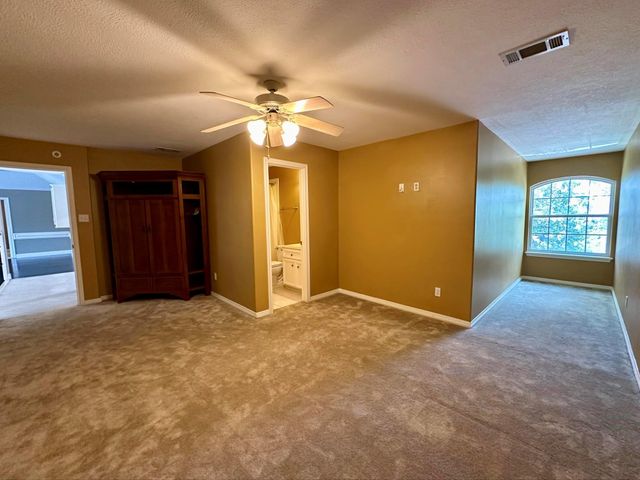 289 Waterford Way, Montgomery, TX 77356