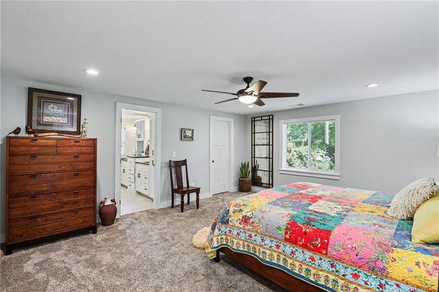 16985 Evans Road, Basehor, KS 66007