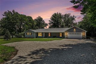 16985 Evans Road, Basehor, KS 66007