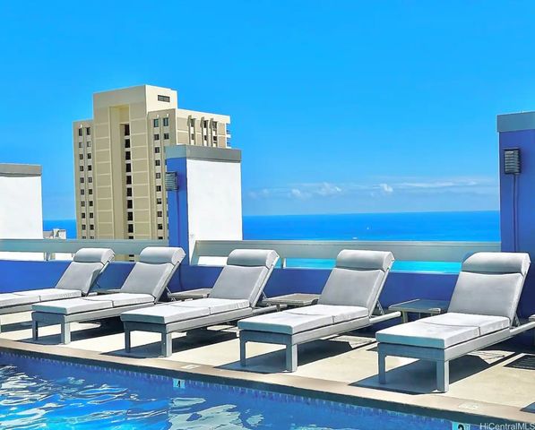 2427 Kuhio Avenue 1005, Honolulu, HI 96815