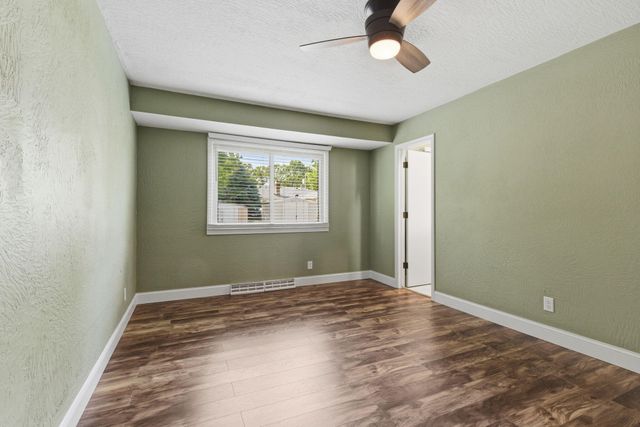 504 W Bell Street, Springfield, MO 65803