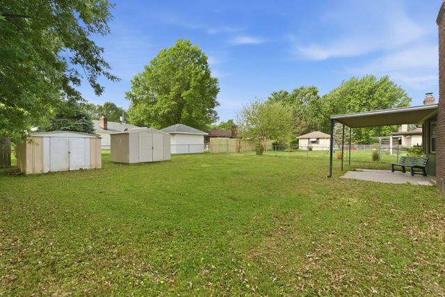 504 W Bell Street, Springfield, MO 65803